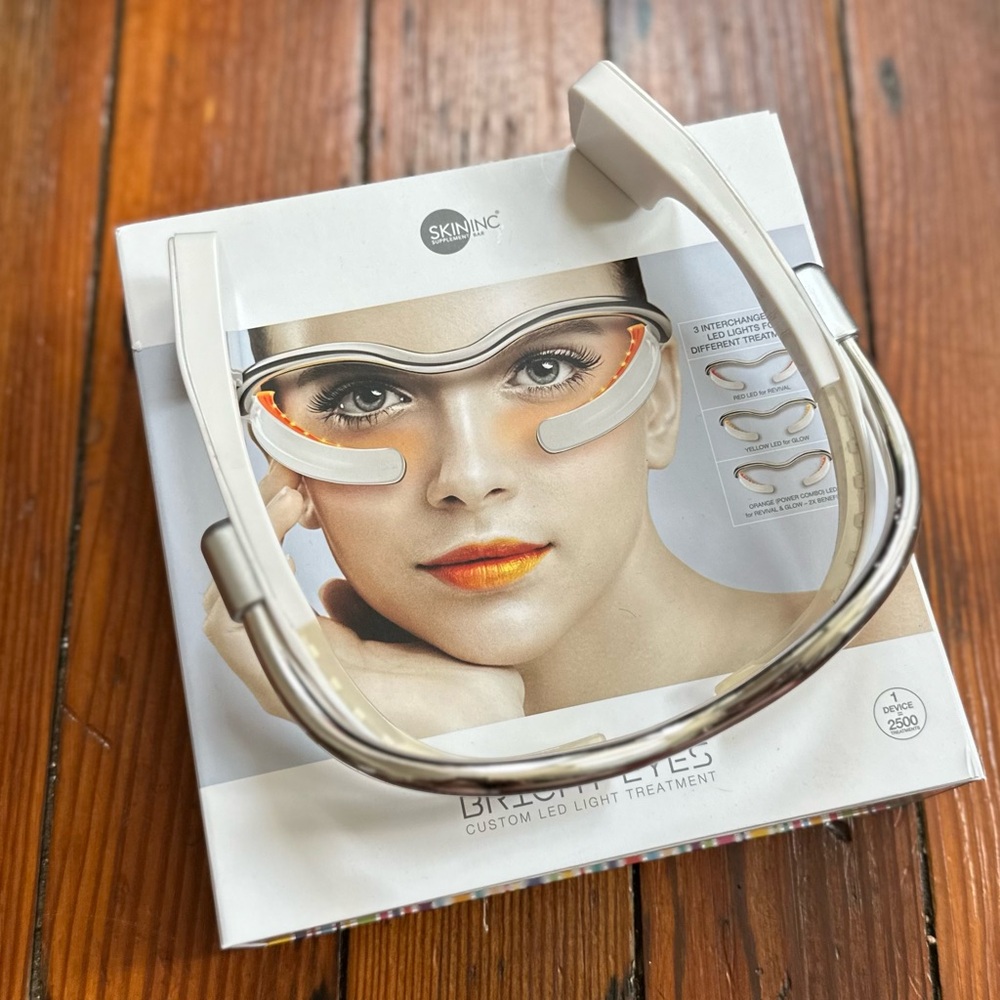 BrightenEyes LED Under-Eye Light Therapy Device